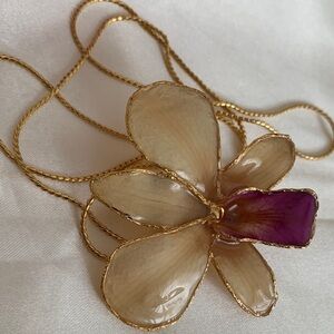 Elegant Gold and Purple Flower Pendant Necklace